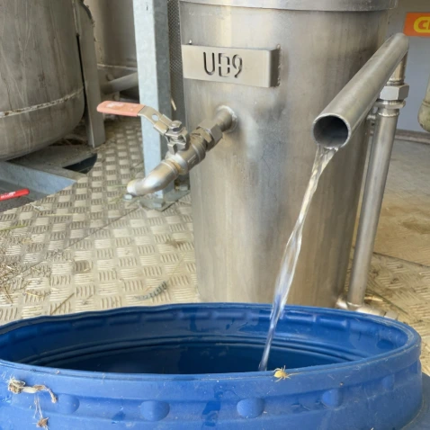 hydrolat un mas en provence.webp